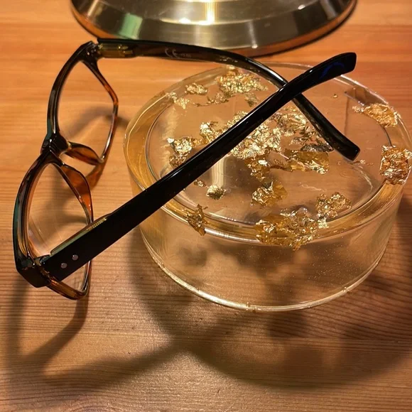 Tortoise Readers +2 EUC - Picture 2 of 3